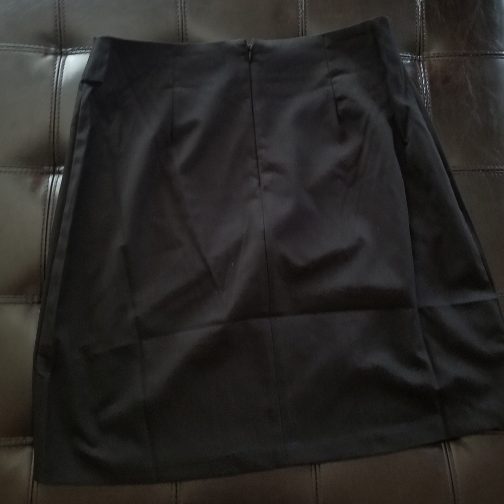 ❗BCBG Black Pencil Skirt Size 8❗